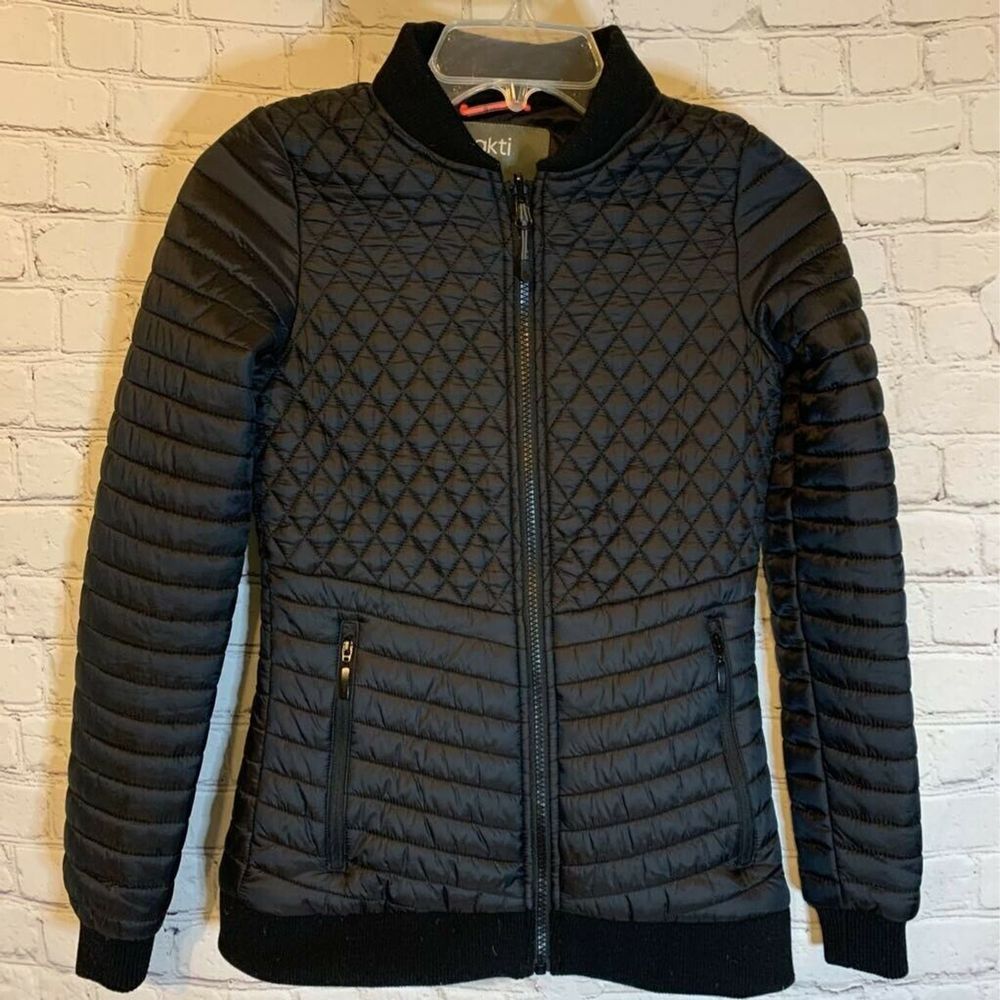 Zakti Lightweight black puffer jacket, 0